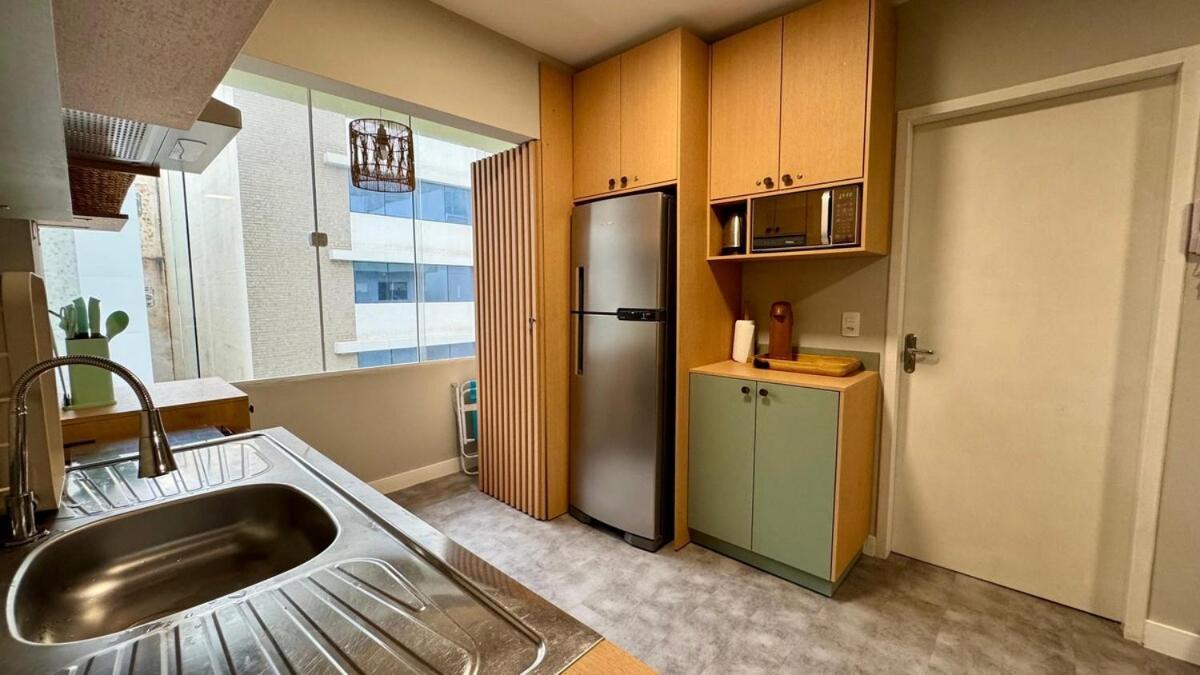 Apartamento Apto Bc - 100 Metros Da Balneario Camboriu