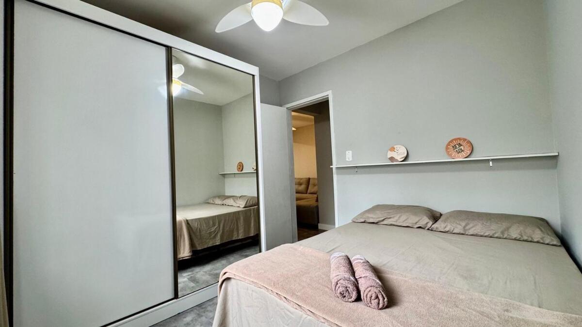 Apartamento Apto Bc - 100 Metros Da Balneario Camboriu